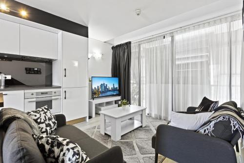 Stunning 2-story Fortitude Valley Apartment