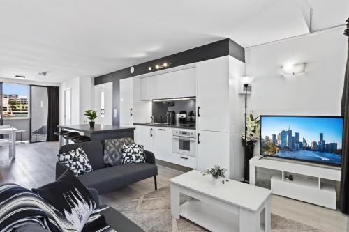 Stunning 2-story Fortitude Valley Apartment