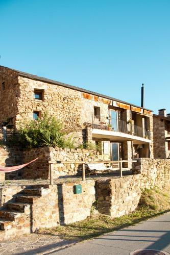 Bed & Breakfast Casa Rural El Tir� De Nev�