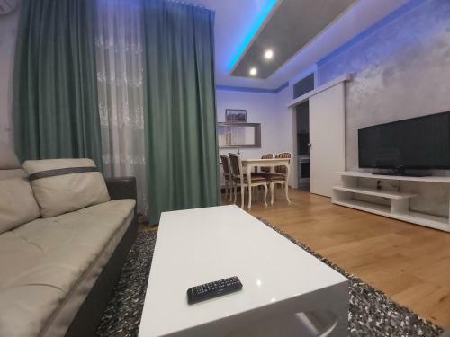 Silver Apartment