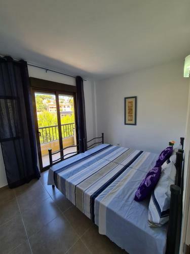Apartamento Con Piscina A Unos Metros De La Playa
