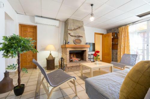 Villa Con Piscina En N�jar