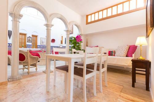 Villa Con Piscina En N�jar