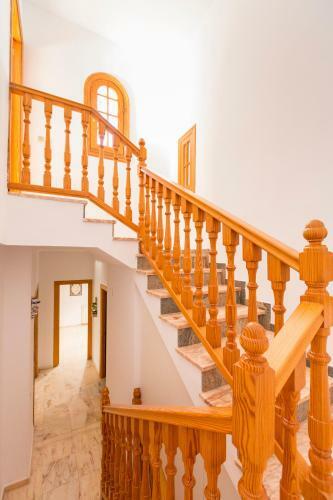 Villa Con Piscina En N�jar