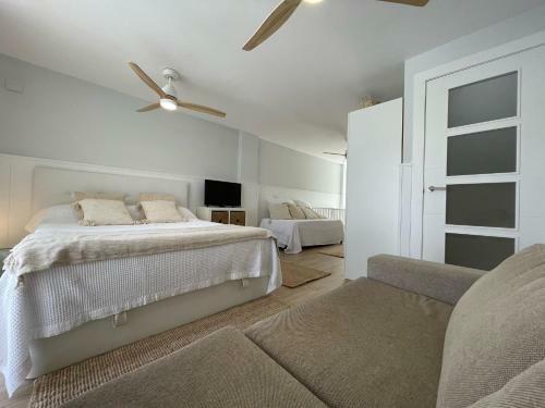 Chalet A Estrenar - Playa Oliva Nova. Piscina & Padel
