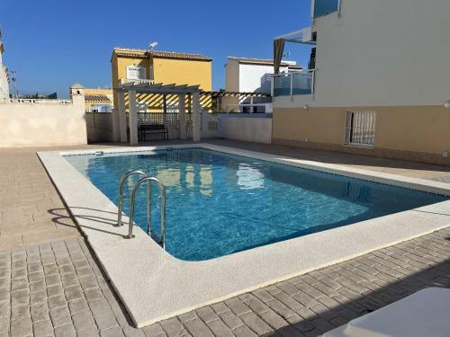 Chalet A Estrenar - Playa Oliva Nova. Piscina & Padel
