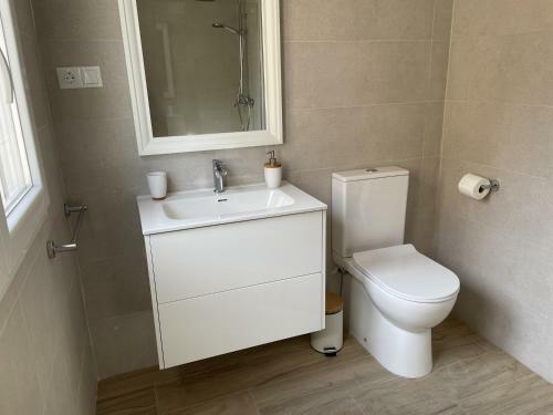 Chalet A Estrenar - Playa Oliva Nova. Piscina & Padel