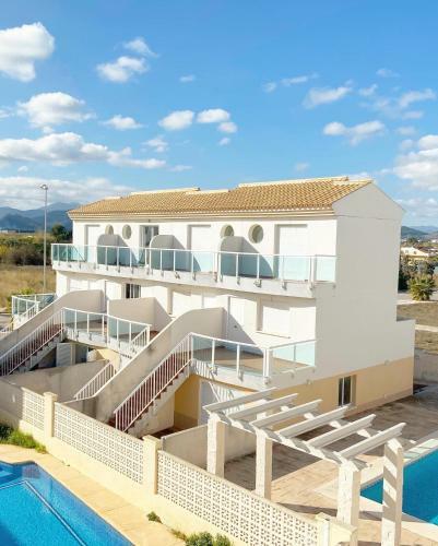 Chalet A Estrenar - Playa Oliva Nova. Piscina & Padel