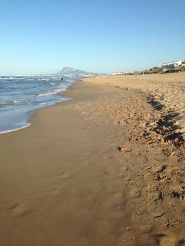 Apartamento Casa En Playa Oliva Y Met