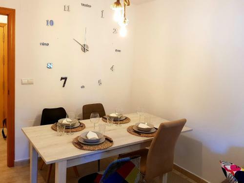 Apartamento Con Piscina Frente Al Mar. Oliva Nova
