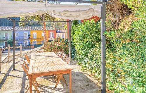 Two-bedroom Apartment In Osor