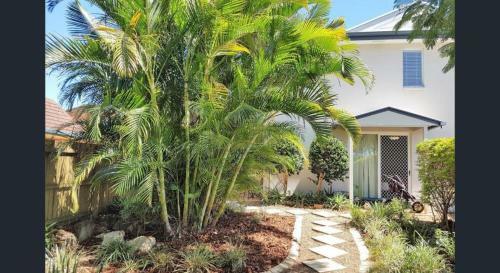 Villa 3 Bedroom Unit Earlier Check In Pet Friendly