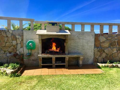 Casa Con Piscina Junto Al Mar