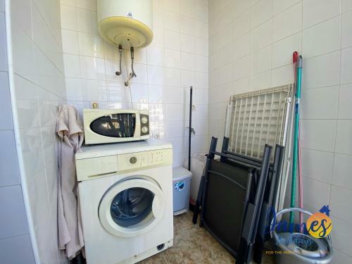 La Cinuelica R14, 1st Floor Apartment With Com Pool L120