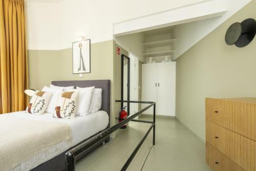 Shway60 Family House