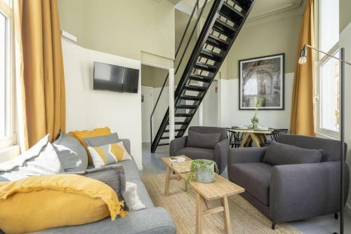 Shway60 Family House