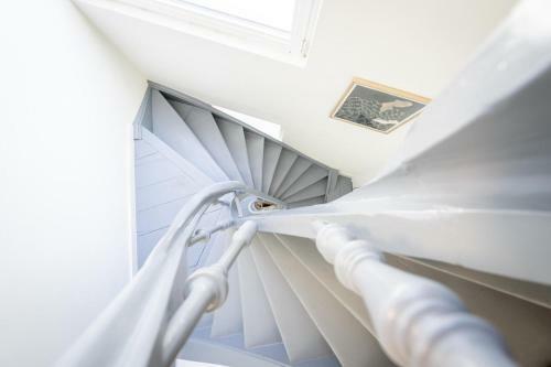 Shway60 Family House