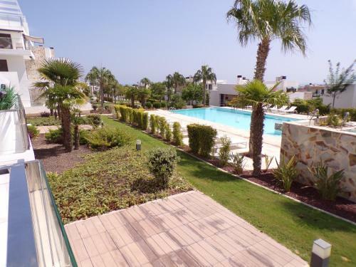3 Bedroom Luxury Apartment Villamartin