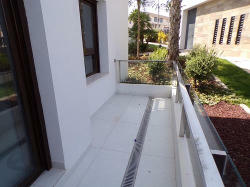 3 Bedroom Luxury Apartment Villamartin