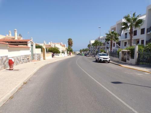 3 Bedroom Luxury Apartment Villamartin
