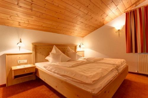 Bed & Breakfast Hotel Garni Feuerstein