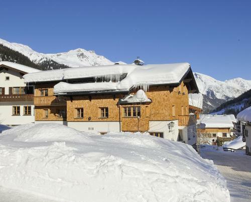 Bed & Breakfast Hotel Garni Albona