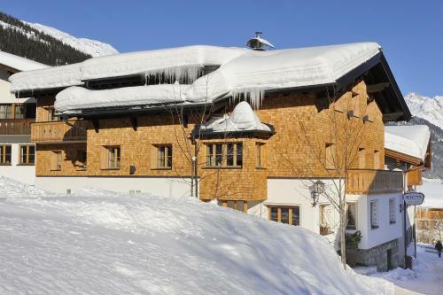 Bed & Breakfast Hotel Garni Albona