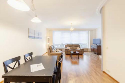Tomorrowland Antwerp Apartment Incl Daily Transport