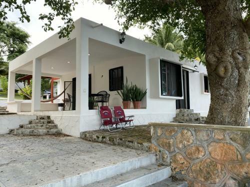 Casa Jardin Laguna