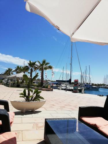 Villa With Private Pool And Rooftop Bar With Bbq