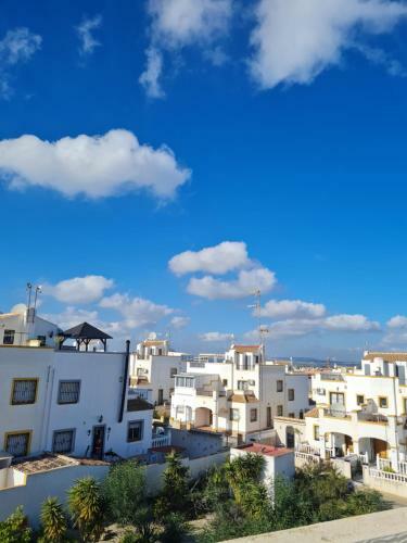 Villa With Private Pool And Rooftop Bar With Bbq