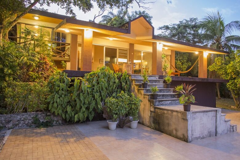 Hostal The Bacalar Collection: Lagoon House