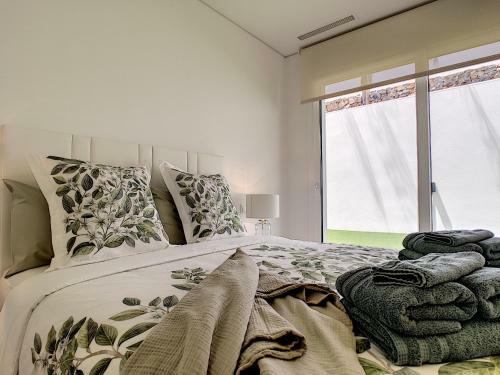 Acacia Golf Apartment @ Las Colinas Golf