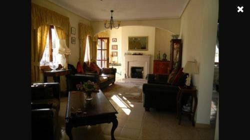 Gorgeous Detached Villa Available To Rent