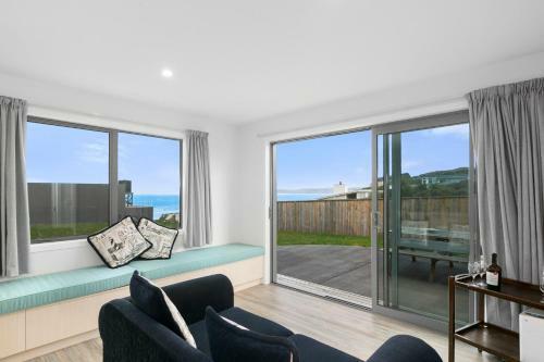 Karitane Beach Retreat - Karitane Holiday Home