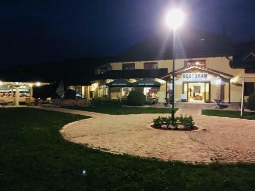 Omladinski Hotel Rostovo