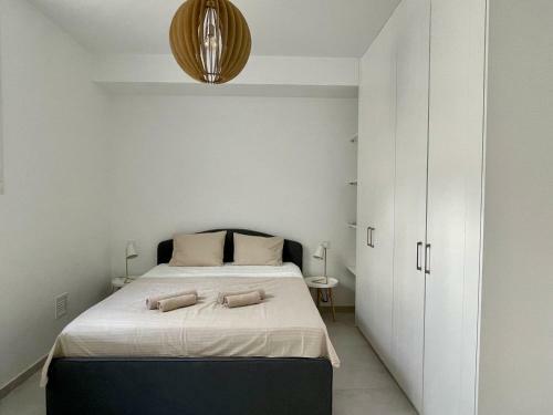 Luxury Seaside Villa With Private Pool In Cabo Roig