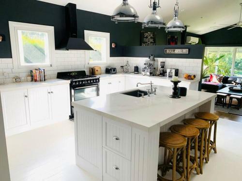 Greywoods: The Hamptons Of Daylesford