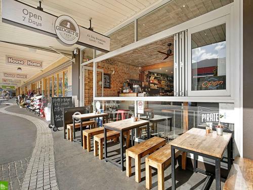 Hostal Sandon Point Coastal Abode