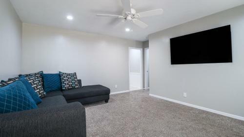 Comfortable Cozy Getaway 3 Bedroom With Gameroom