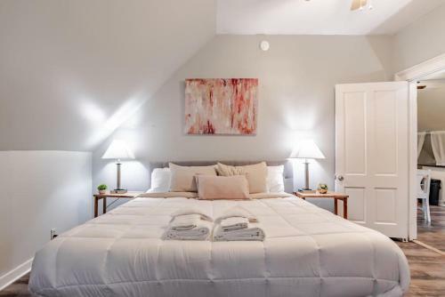 Apartamento Dauphin District Darling #3-downtown, Restaurants