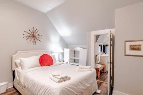 Apartamento Dauphin District Darling #3-downtown, Restaurants