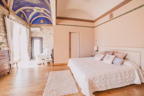 Mas Torroella Luxury Villa And Spa