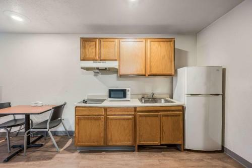 Hotel Woodspring Suites Montgomery