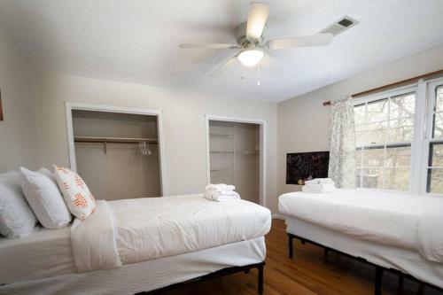 Forest Hills Fresh-centrally Located, Pets, Wifi