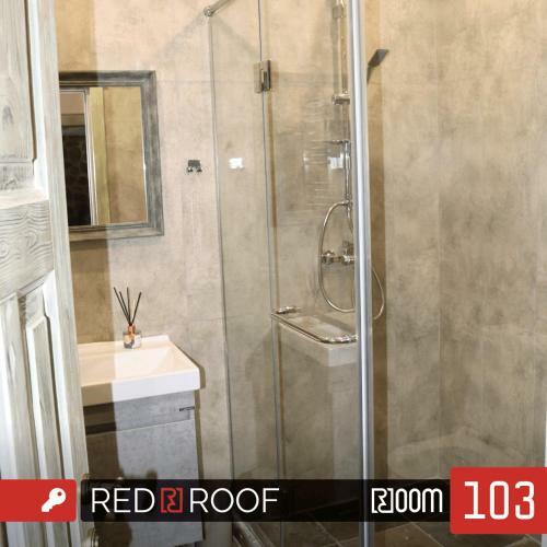 Hostal Redroof Country House Hotel