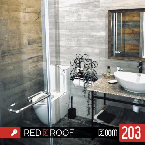 Hostal Redroof Country House Hotel