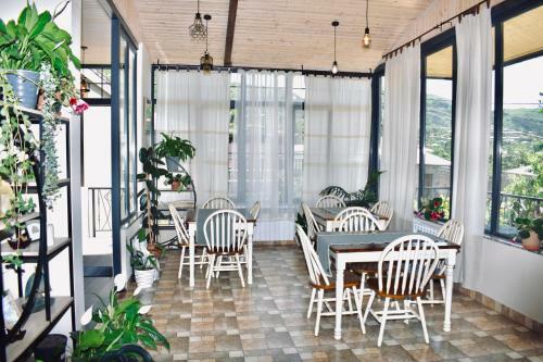 Hostal Redroof Country House Hotel