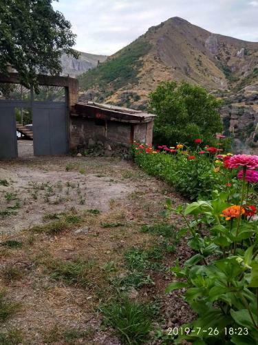 Hostal Nnn Guest House