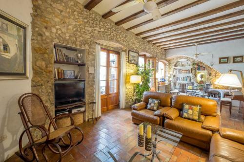Can Felip Apartments